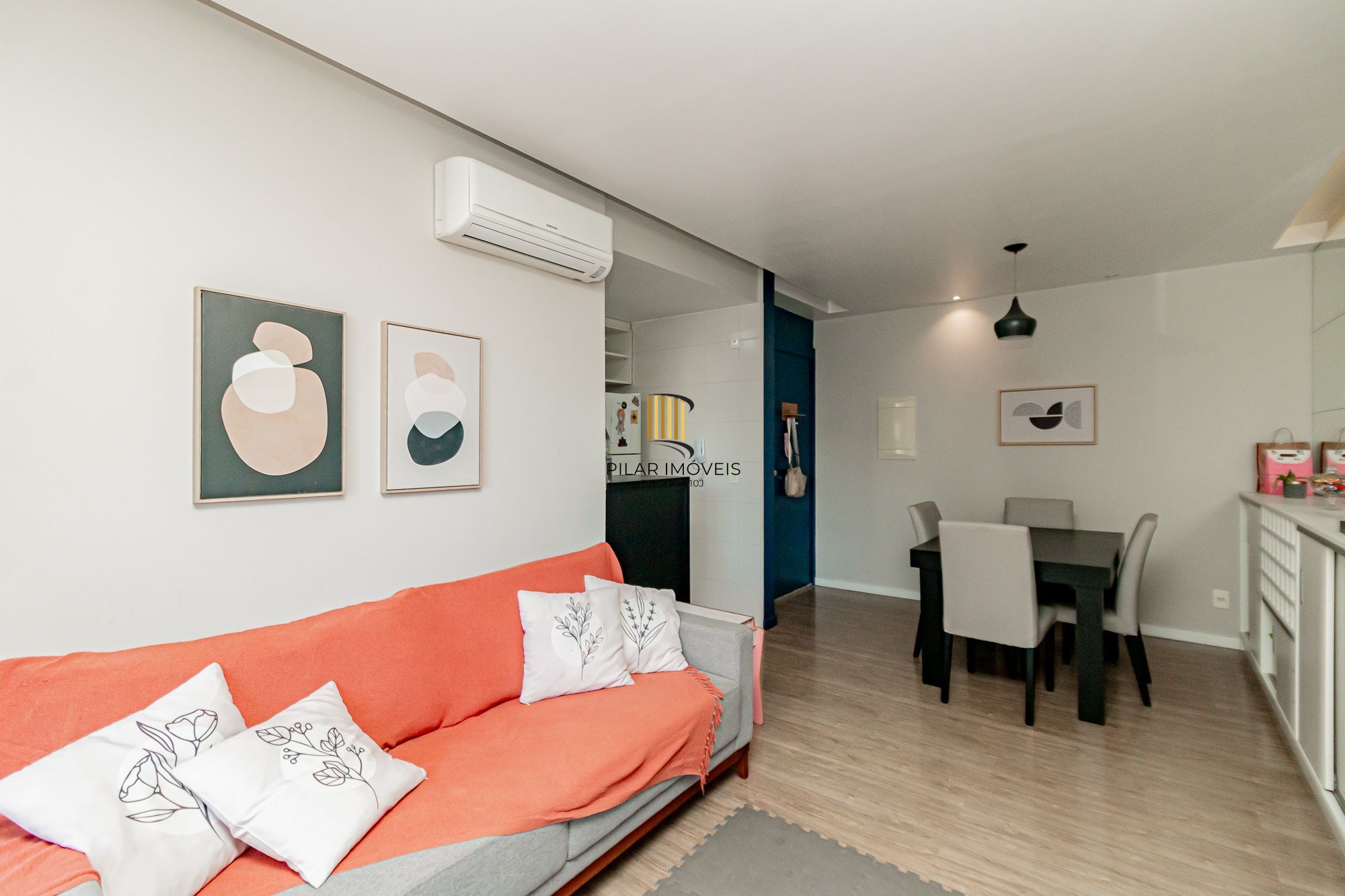 Apartamento 3 dormitórios no bairro Vila Ipiranga