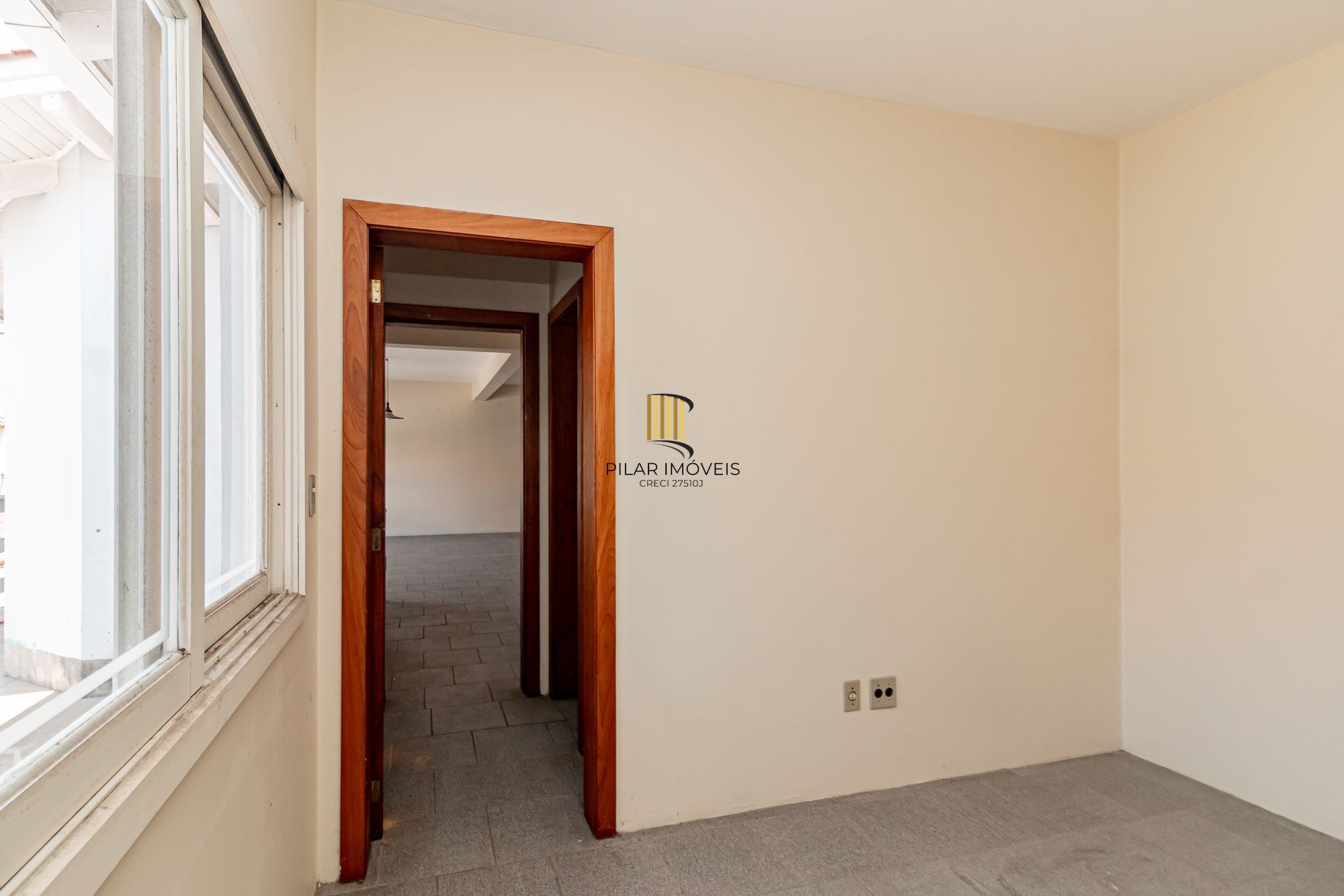 Casa 5 dormitórios no bairro Marechal Rondon