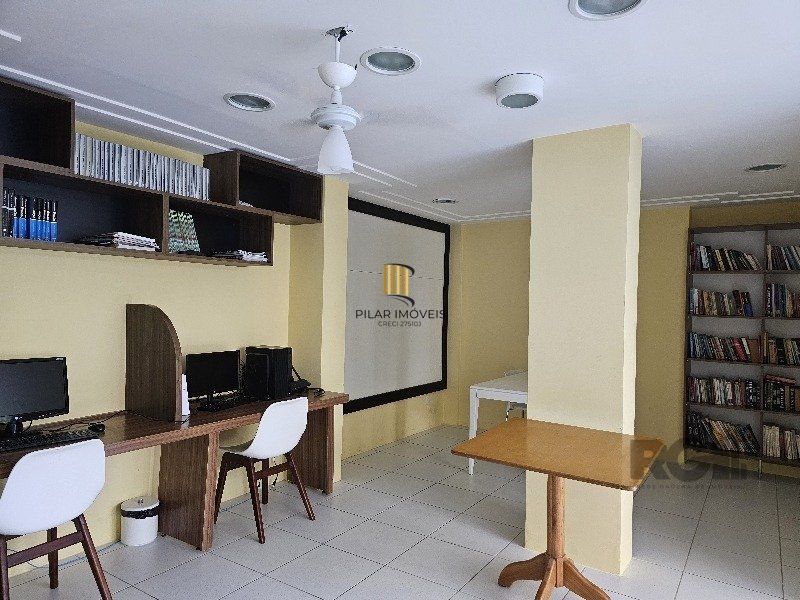 Apartamento 2 dormitórios no bairro Jardim Carvalho