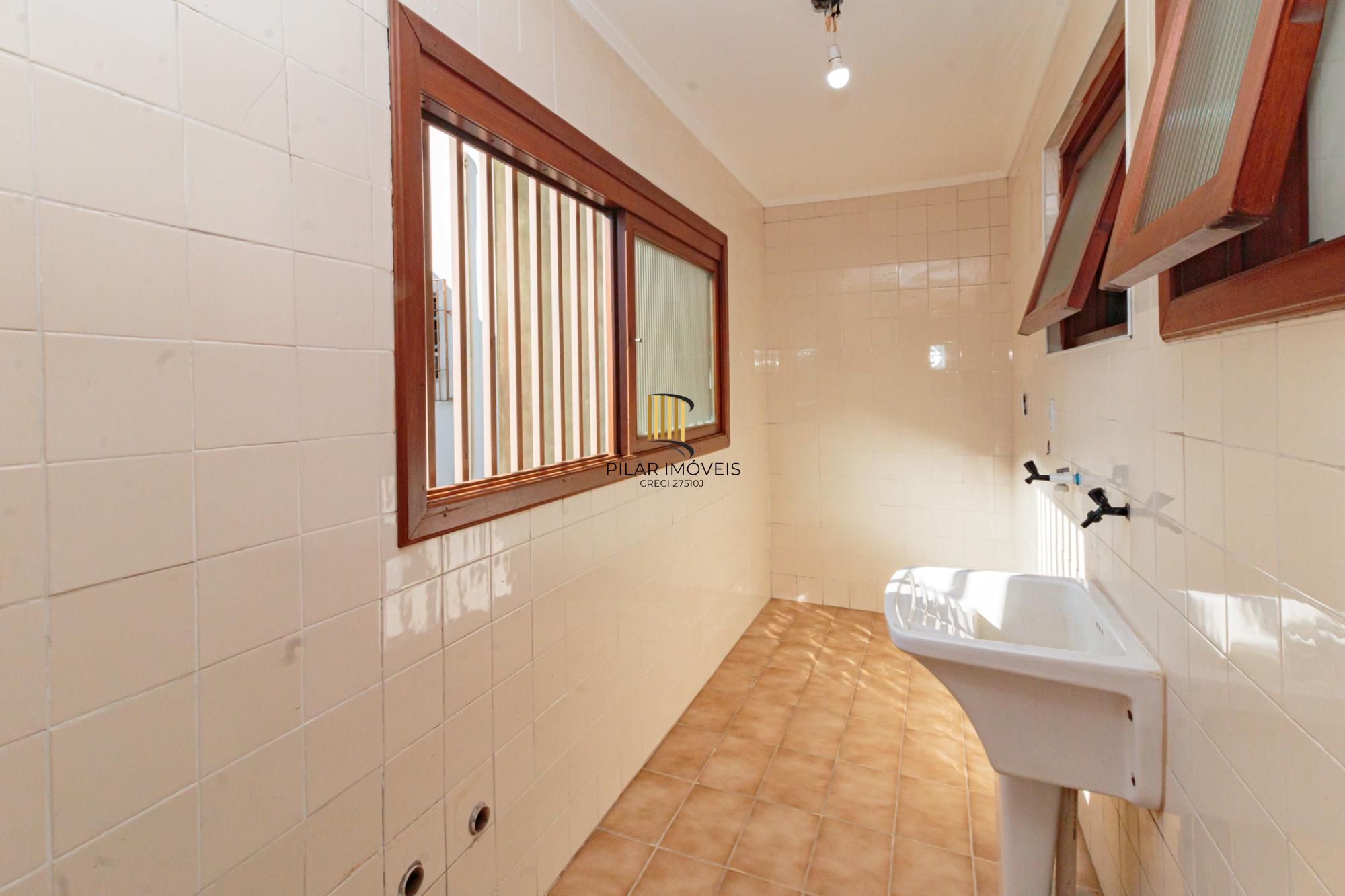 Apartamento 2 dormitórios no bairro Bom Jesus