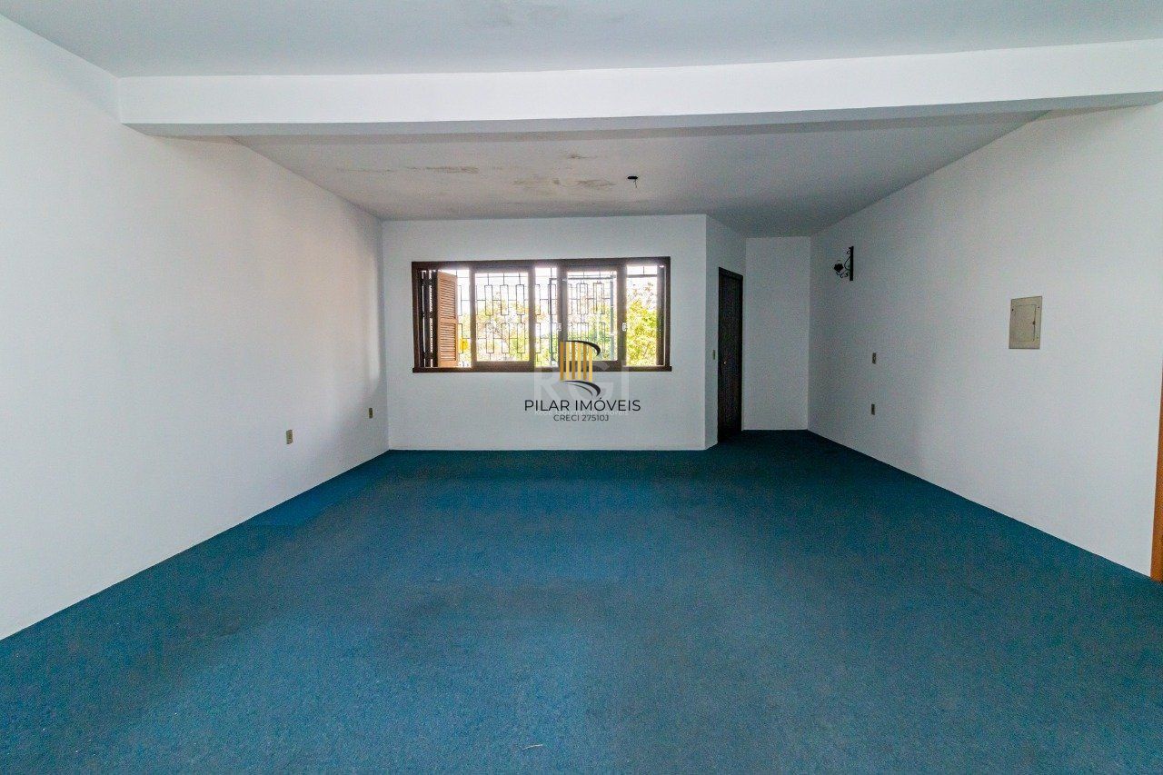 Casa para Venda - 296m², 3 dormitórios, sendo 1 suites, 3 vagas - Rubem Berta