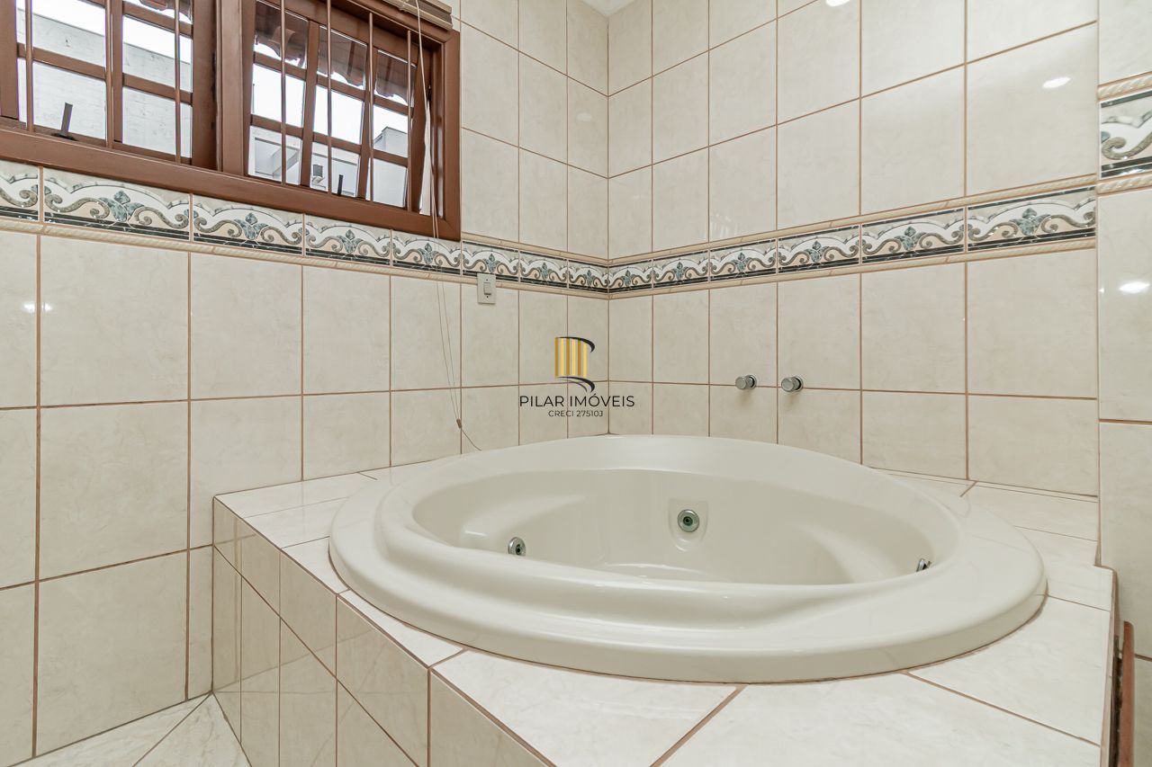 Casa 3 dormitórios no bairro Vila Ipiranga