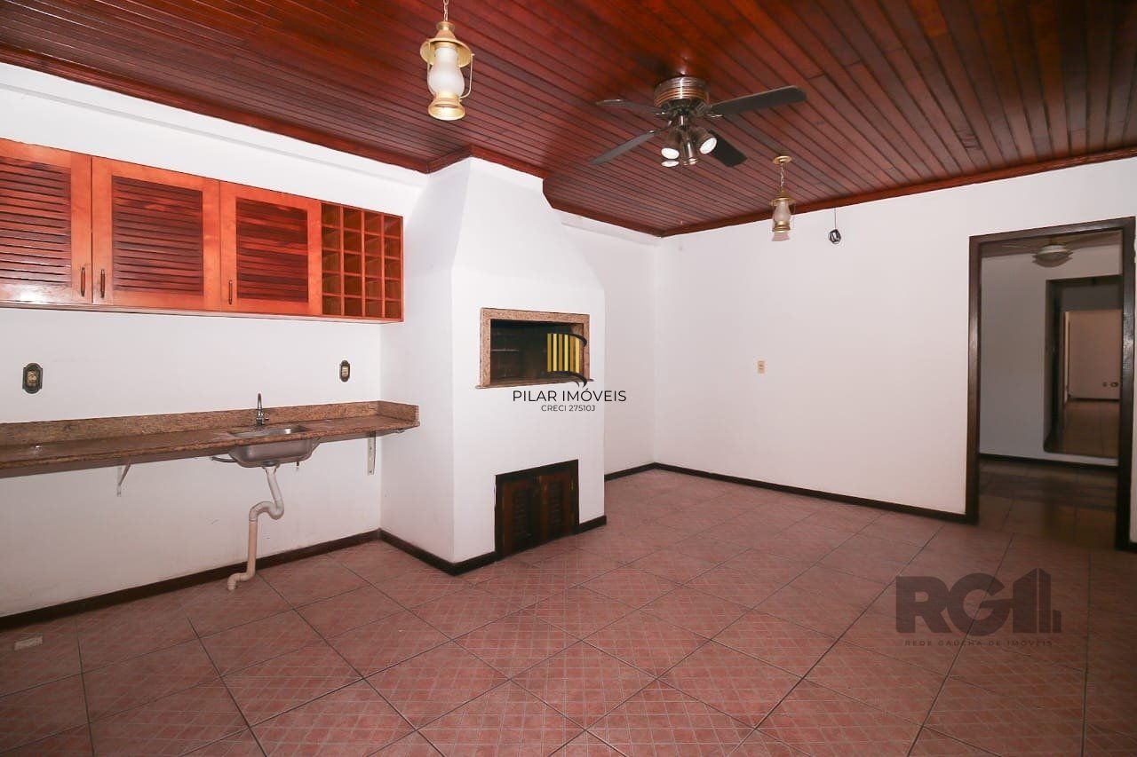 Casa 4 dormitórios no bairro Marechal Rondon