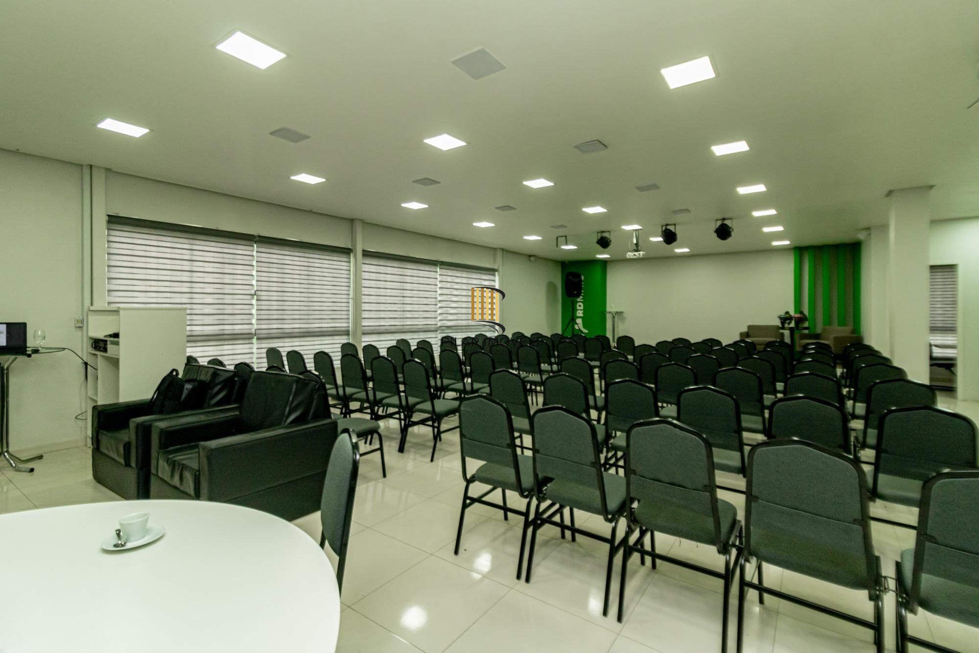Prédio Comercial 6 dormitórios no bairro Navegantes