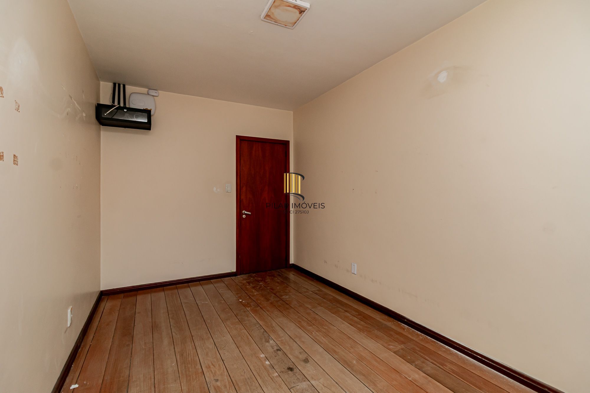 Casa 5 dormitórios no bairro Marechal Rondon