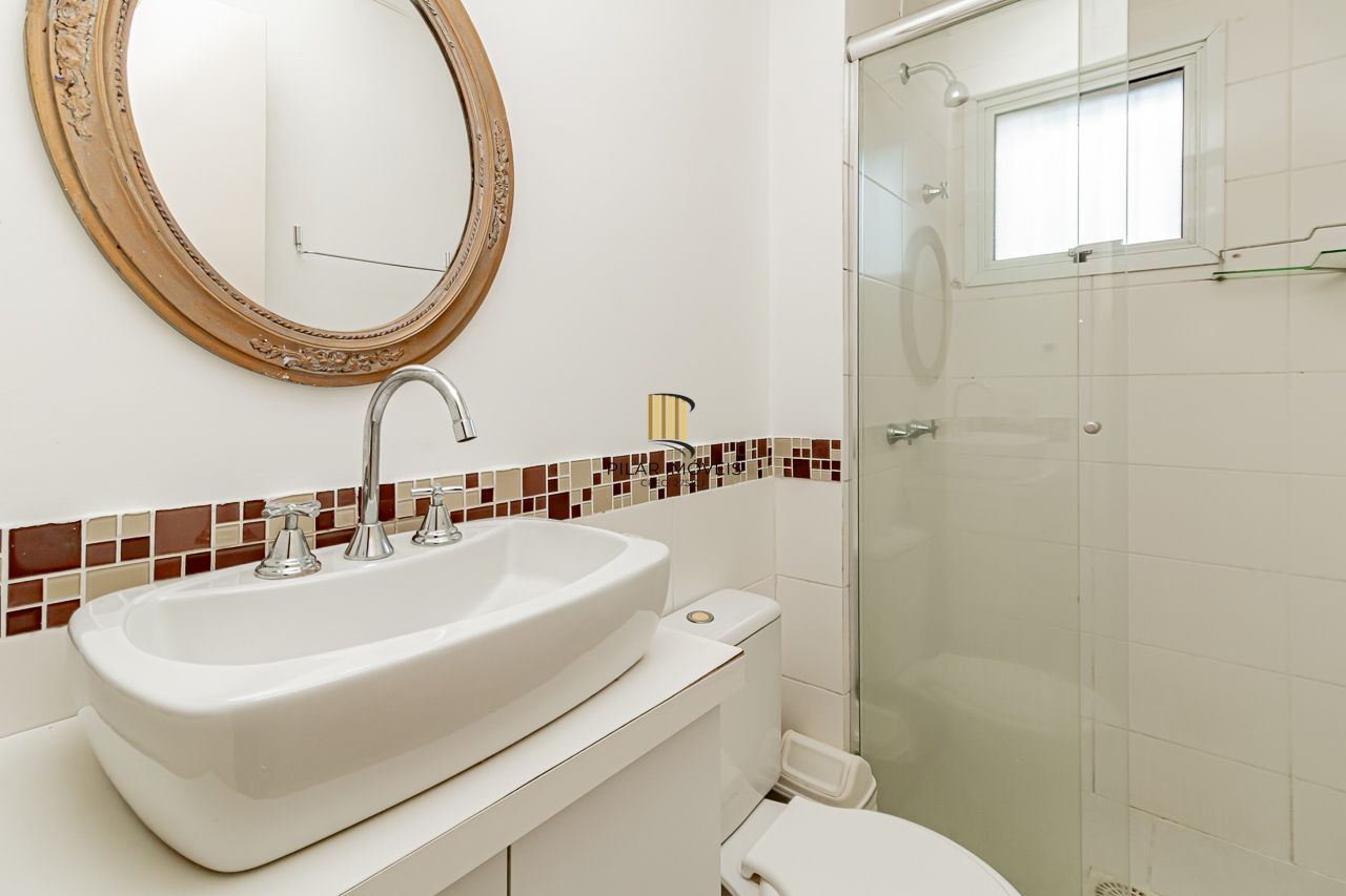 Casa de Condomínio 3 dormitórios no bairro Cavalhada