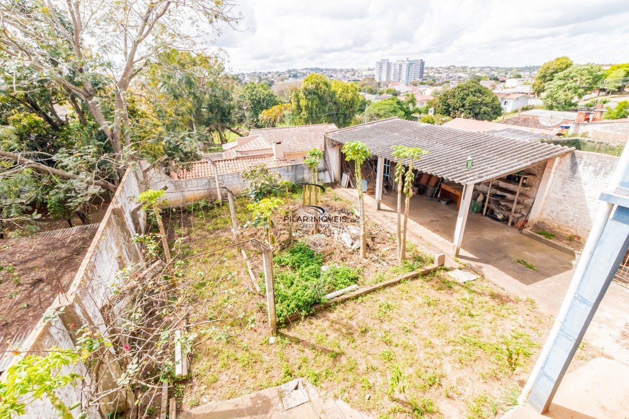Casa para Venda - 296m², 3 dormitórios, sendo 1 suites, 3 vagas - Rubem Berta