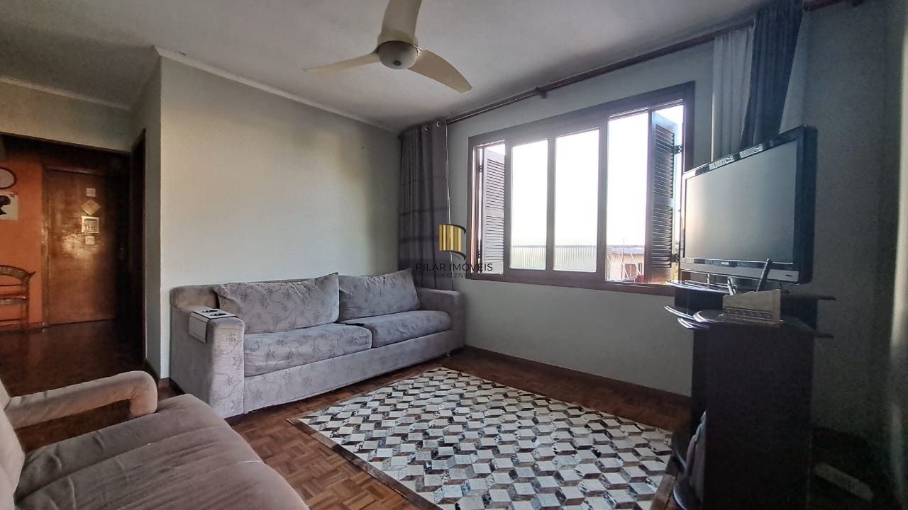 Casa 4 dormitórios no bairro Morro Santana