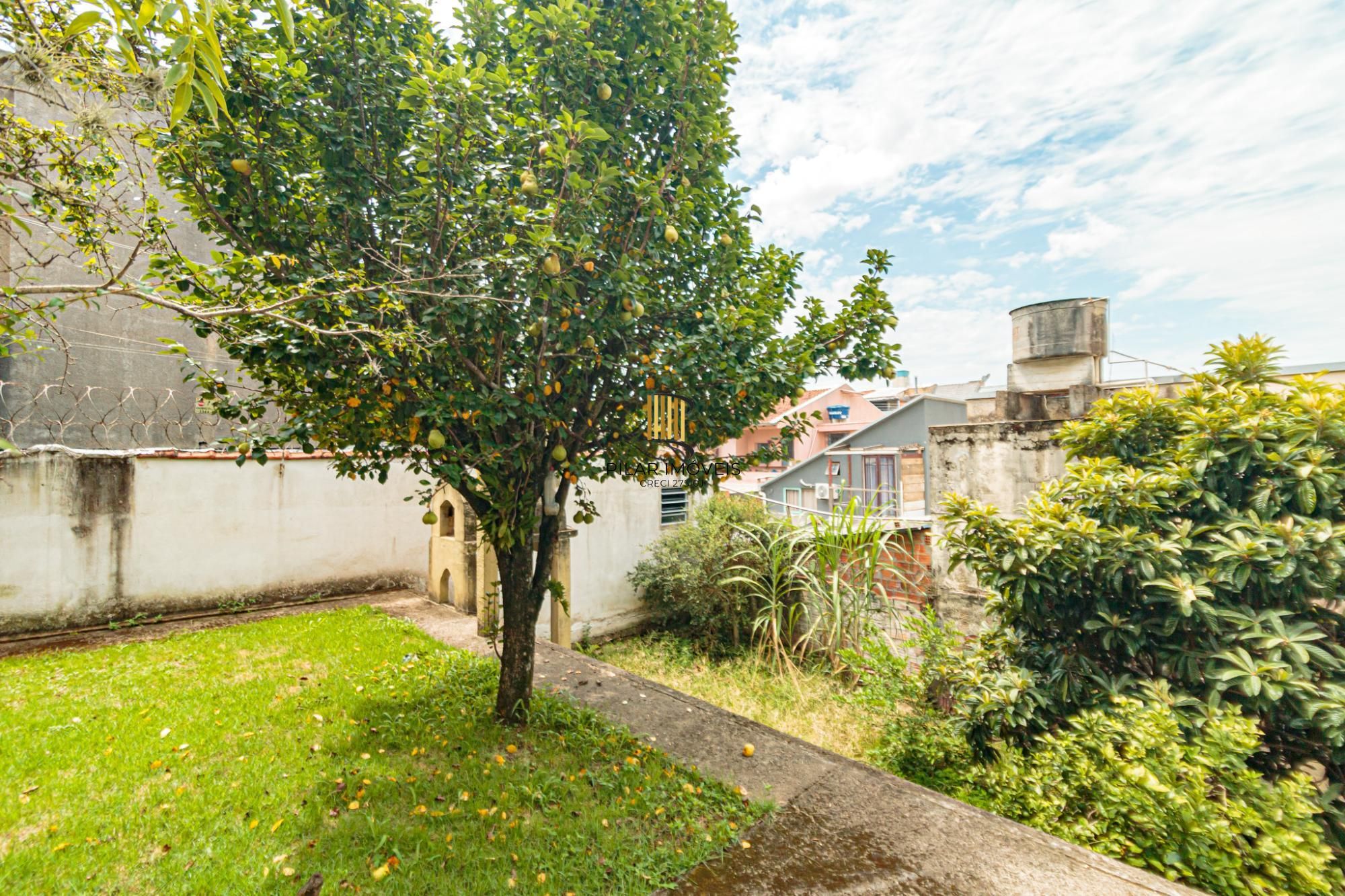 Sobrado 3 dormitórios no bairro Jardim Itu