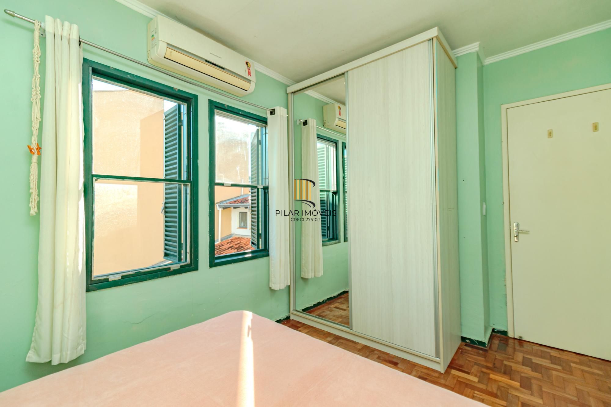 Apartamento 2 dormitórios no bairro Vila Ipiranga