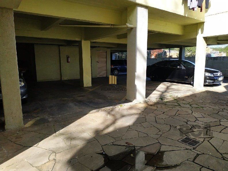 Apartamento 2 dormitórios no bairro Vila Ipiranga