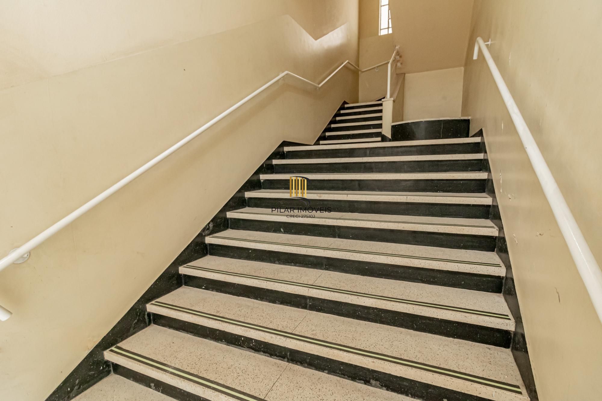 Apartamento 2 dormitórios no bairro Sarandi