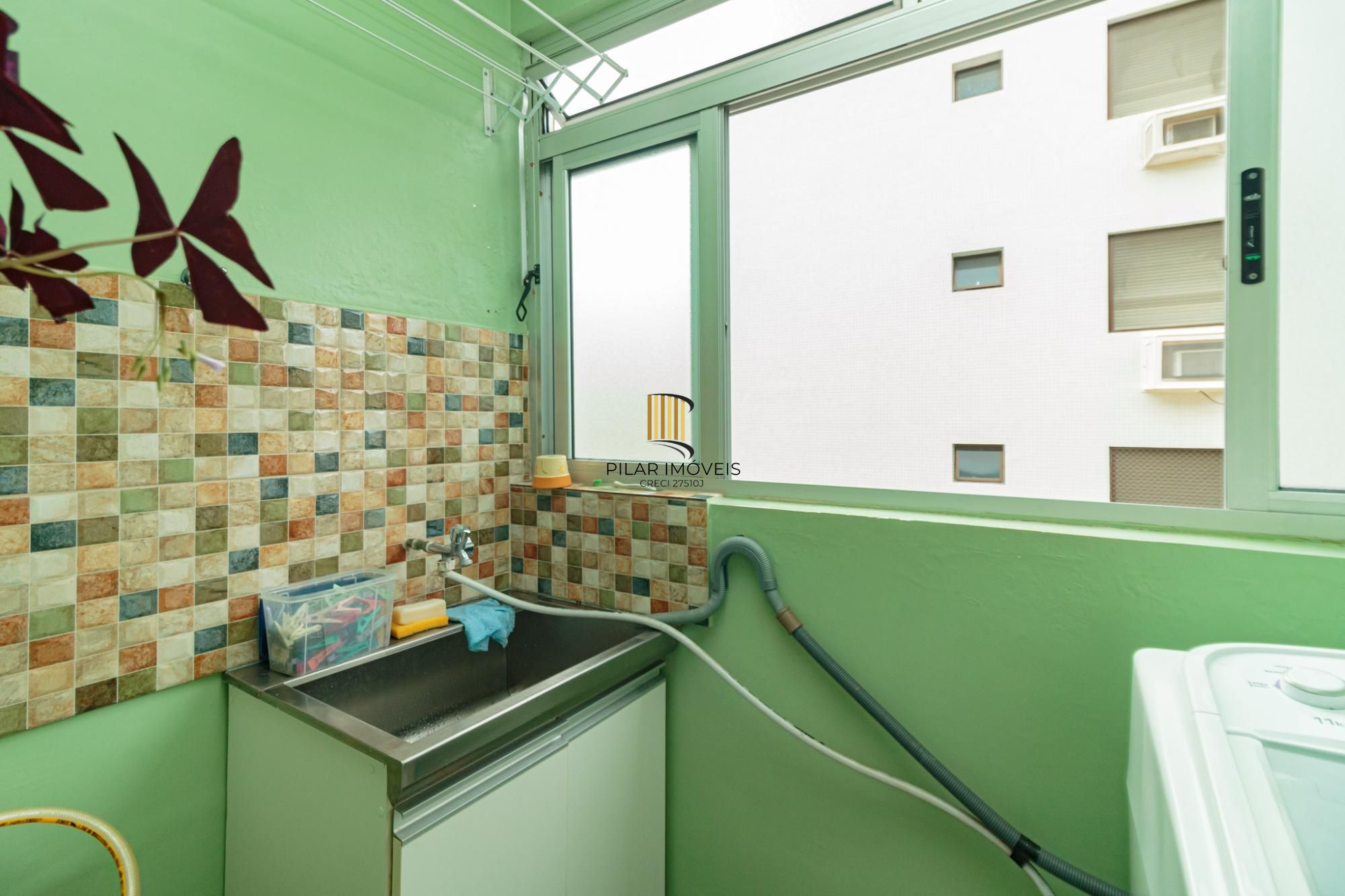 Apartamento 2 dormitórios no bairro Passo da Areia