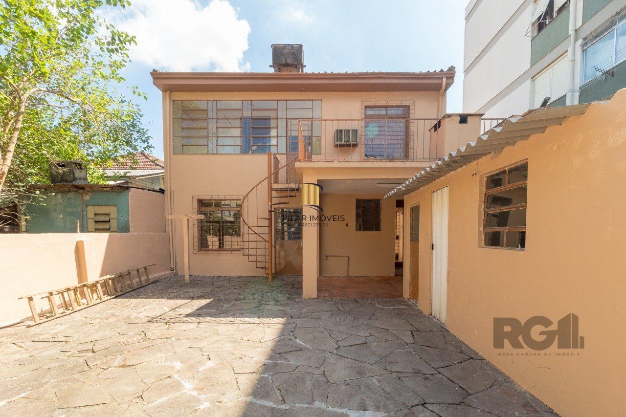 Casa 4 dormitórios no bairro Cristo Redentor