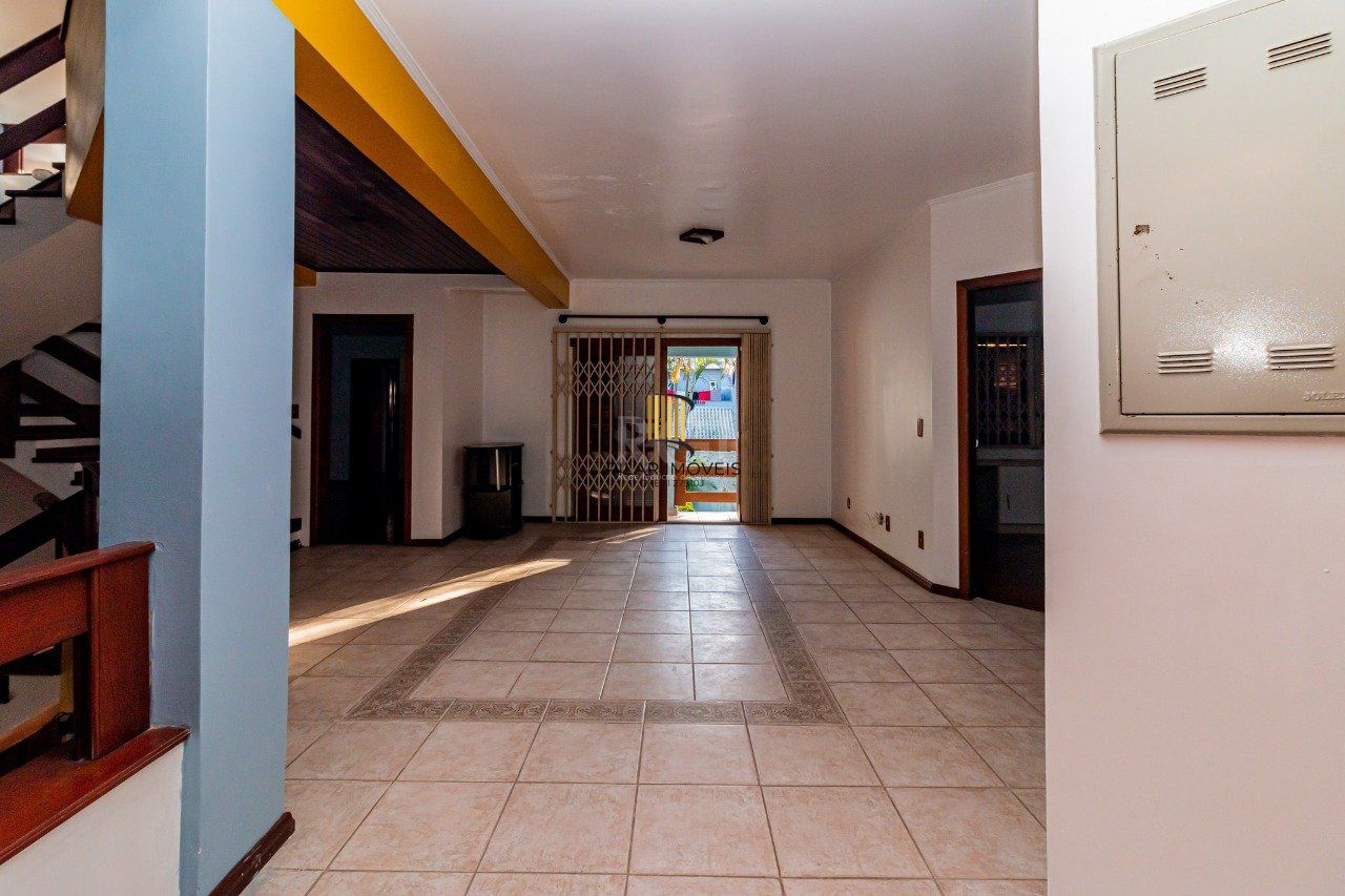 Casa para Venda - 431m², 4 dormitórios, sendo 2 suites, 3 vagas - Jardim Itu Sabará