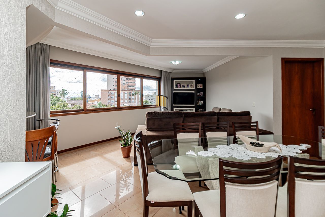 Apartamento 3 dormitórios no bairro Vila Ipiranga