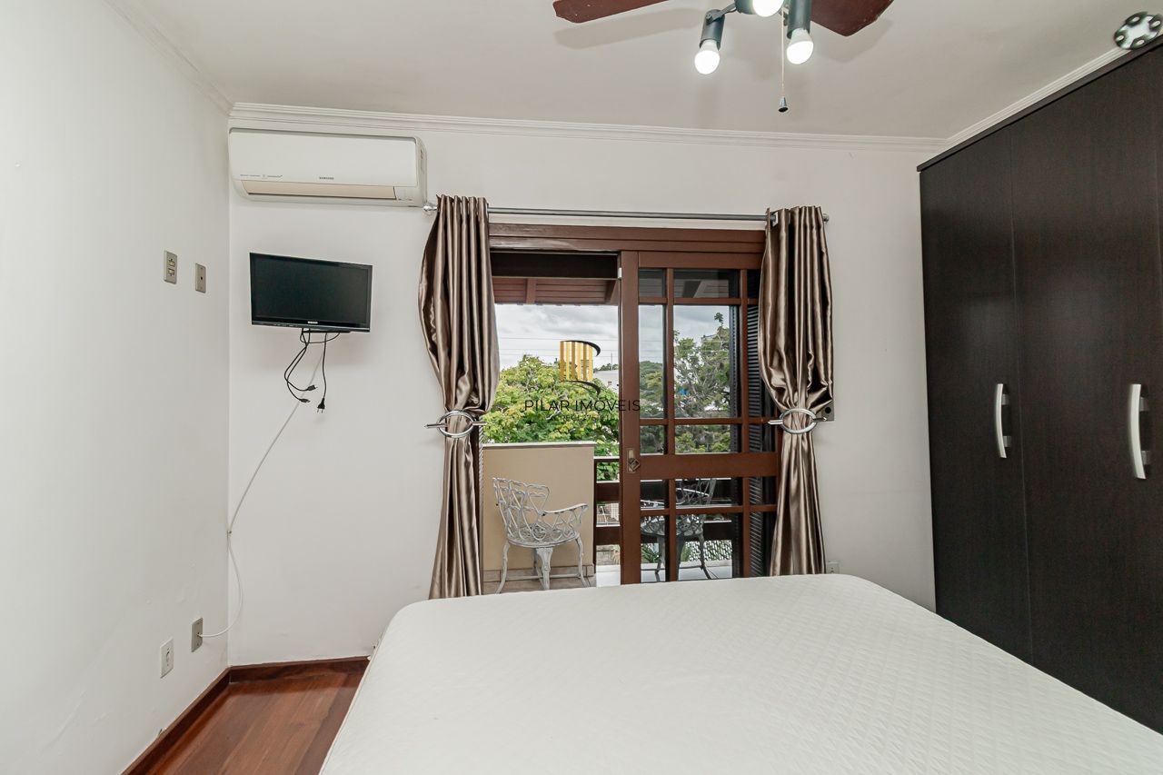 Casa 3 dormitórios no bairro Vila Ipiranga