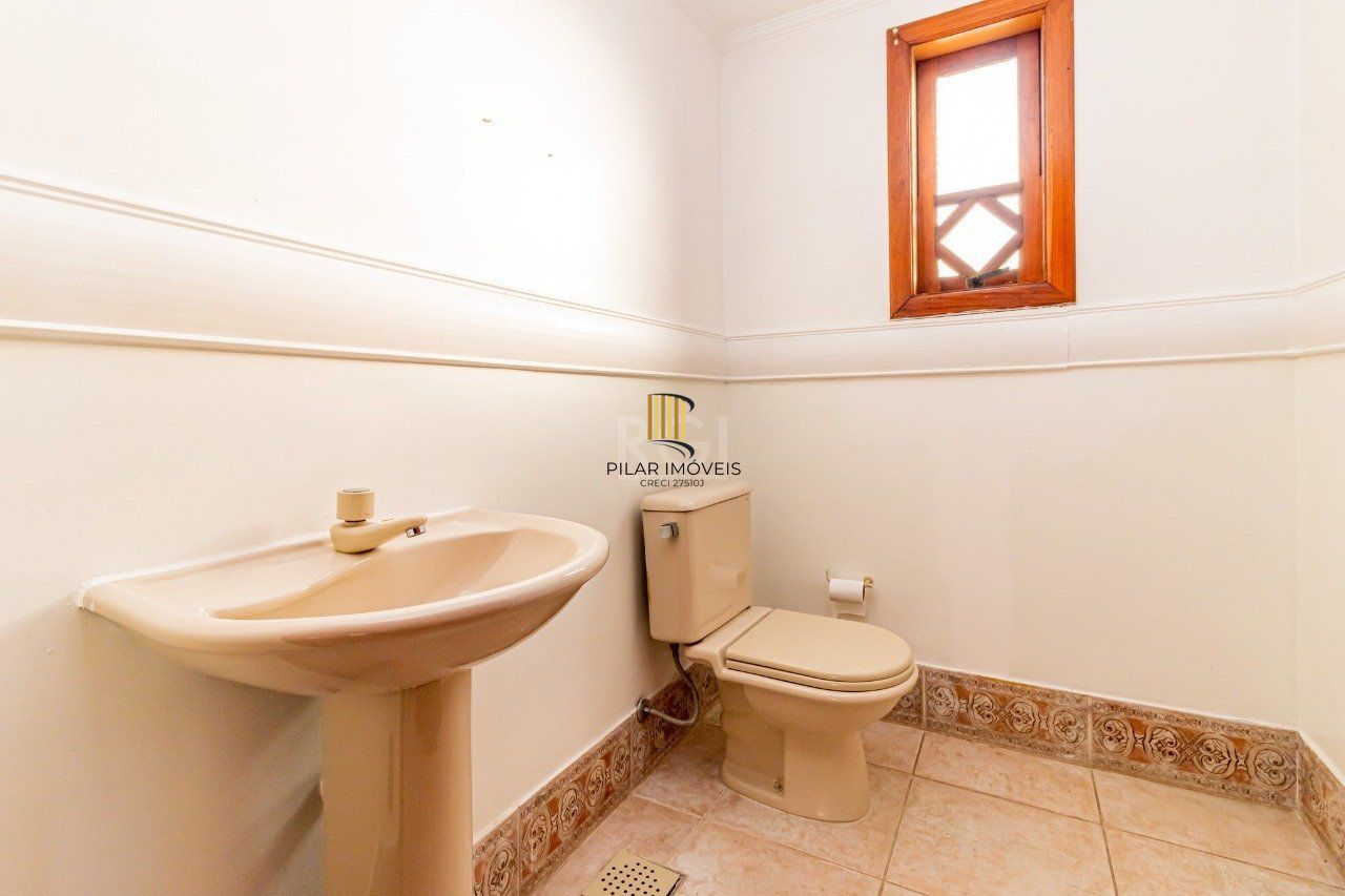Casa para Venda - 431m², 4 dormitórios, sendo 2 suites, 3 vagas - Jardim Itu Sabará
