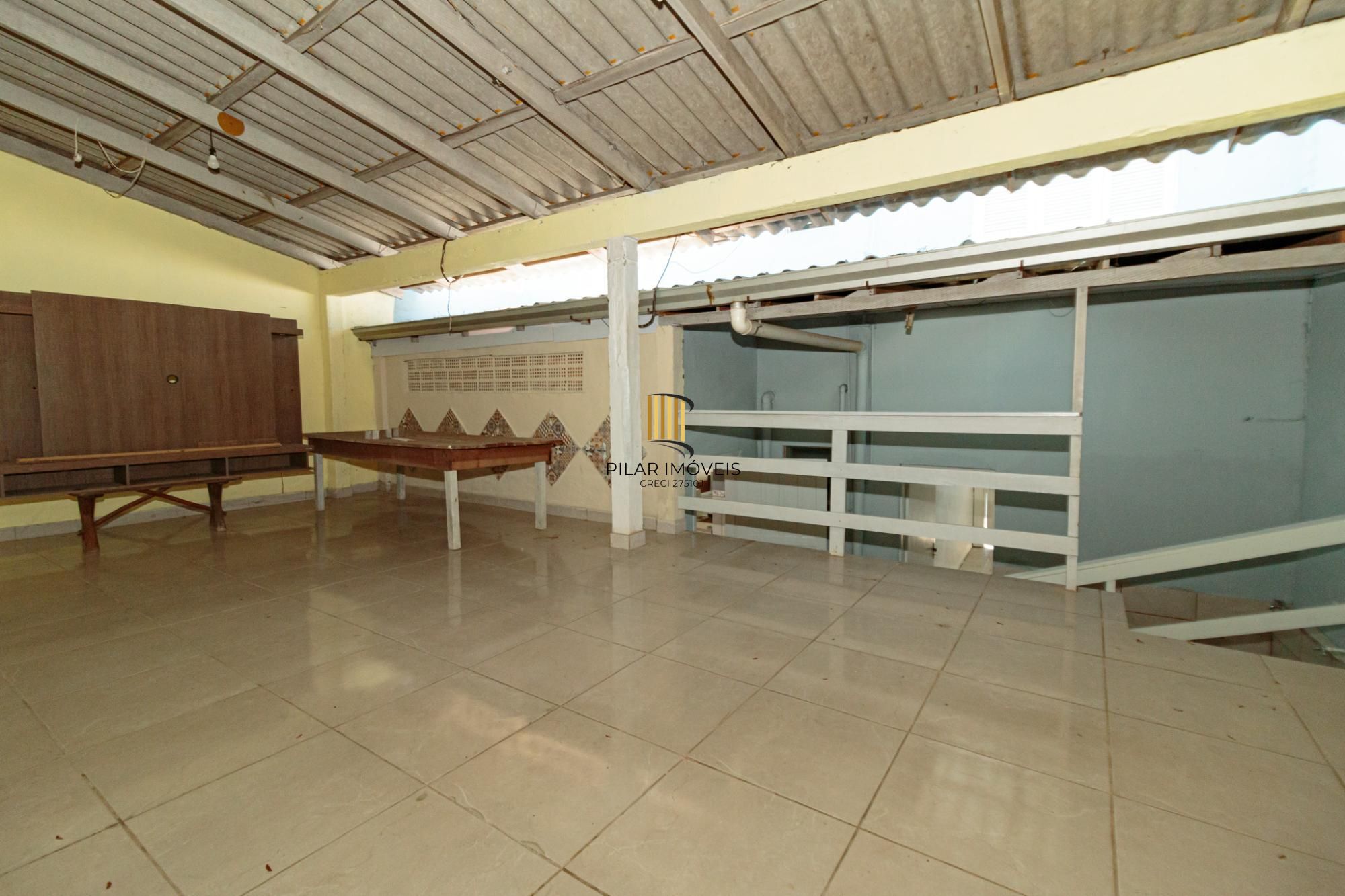 Casa 2 dormitórios no bairro Lomba do Pinheiro