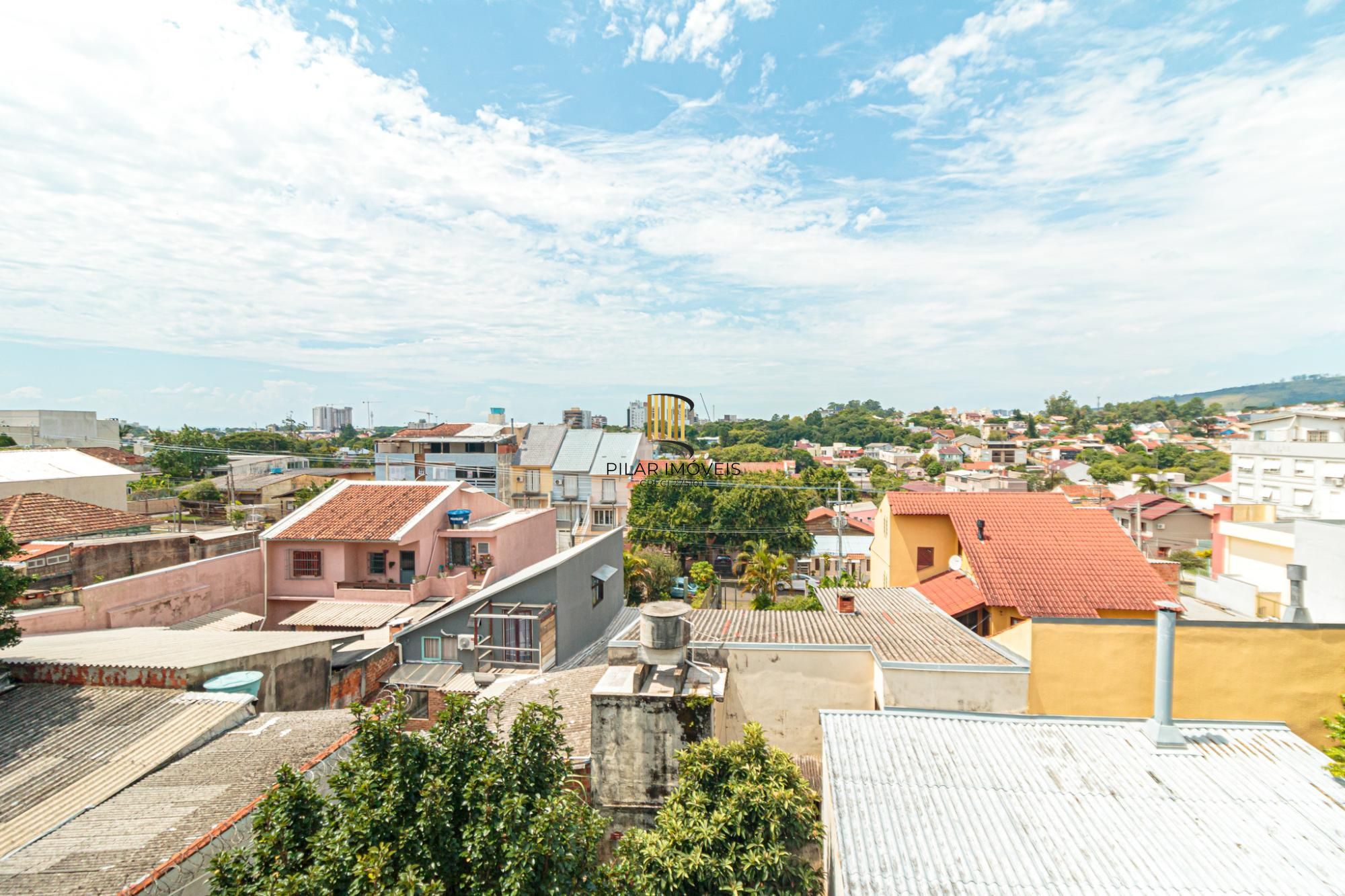 Sobrado 3 dormitórios no bairro Jardim Itu