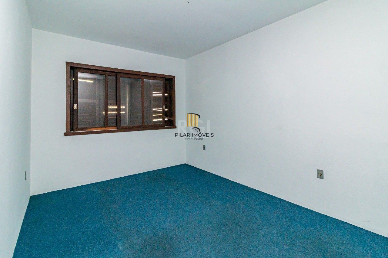 Casa para Venda - 296m², 3 dormitórios, sendo 1 suites, 3 vagas - Rubem Berta