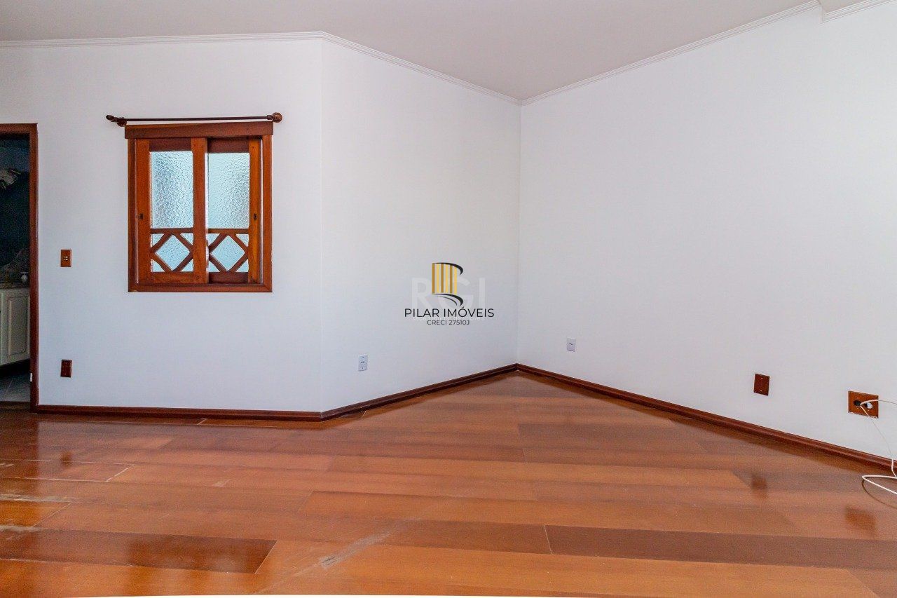 Casa para Venda - 431m², 4 dormitórios, sendo 2 suites, 3 vagas - Jardim Itu Sabará