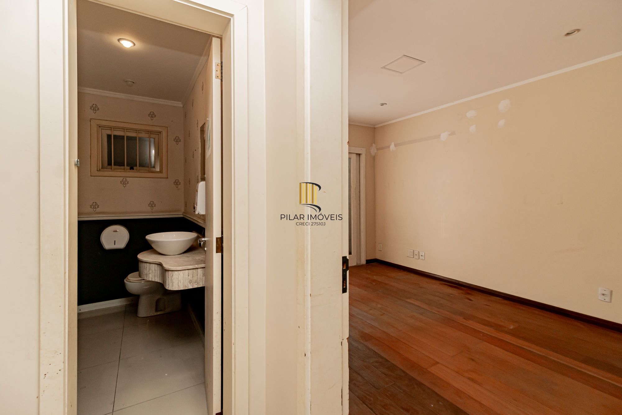 Casa 5 dormitórios no bairro Marechal Rondon