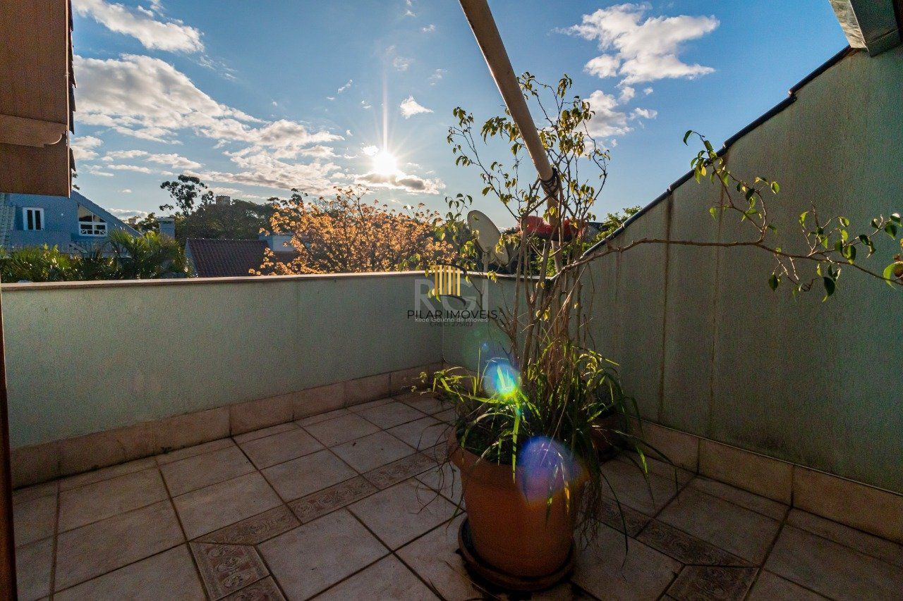 Casa para Venda - 431m², 4 dormitórios, sendo 2 suites, 3 vagas - Jardim Itu Sabará
