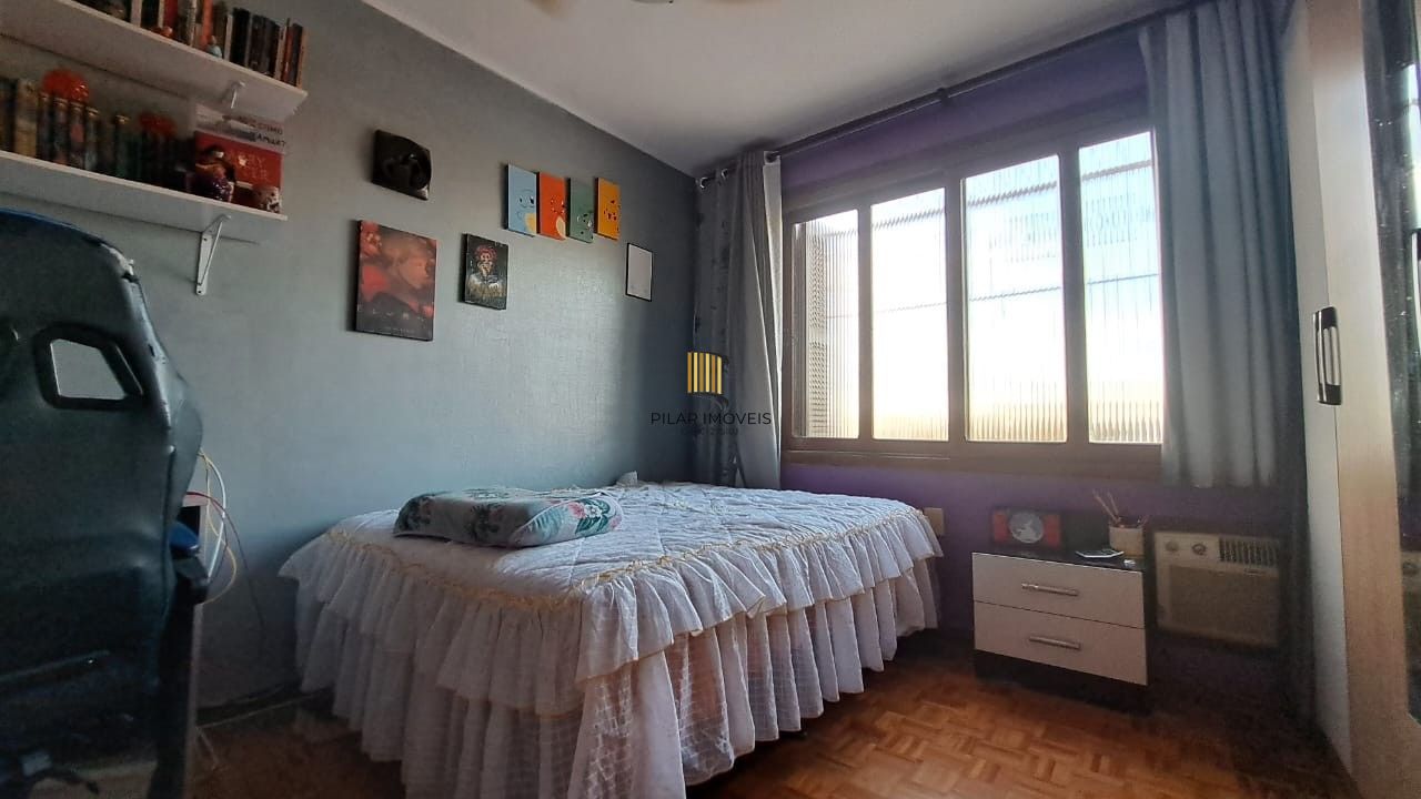 Casa 4 dormitórios no bairro Morro Santana