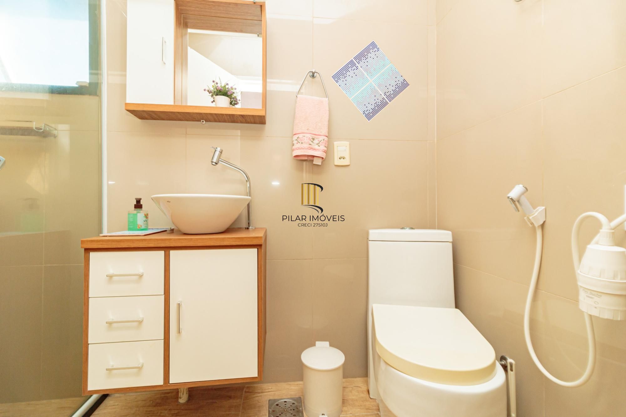Apartamento 2 dormitórios no bairro Vila Ipiranga