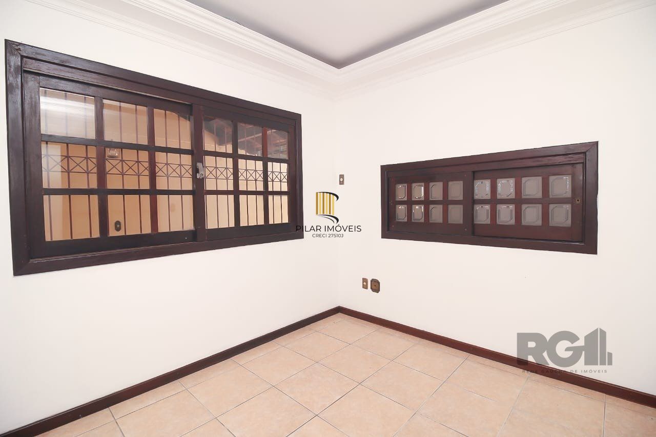 Casa 4 dormitórios no bairro Marechal Rondon