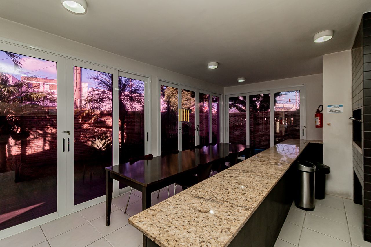 Casa de Condomínio 3 dormitórios no bairro Cavalhada