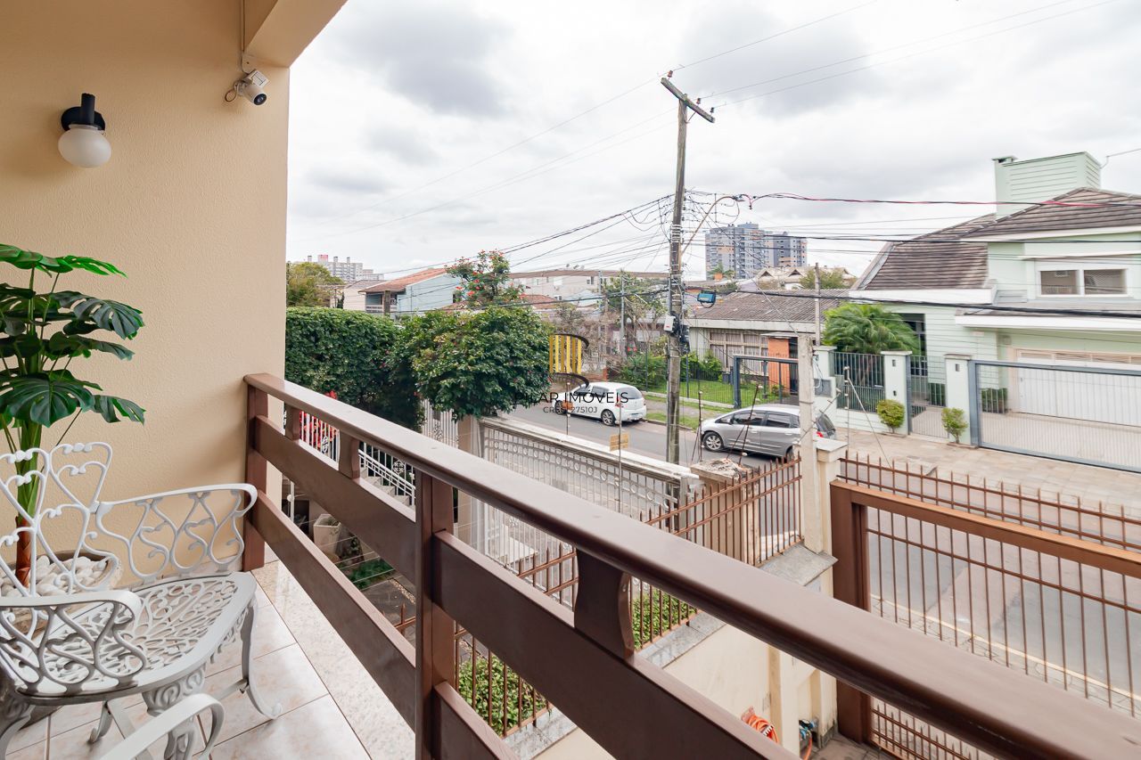 Casa 3 dormitórios no bairro Vila Ipiranga