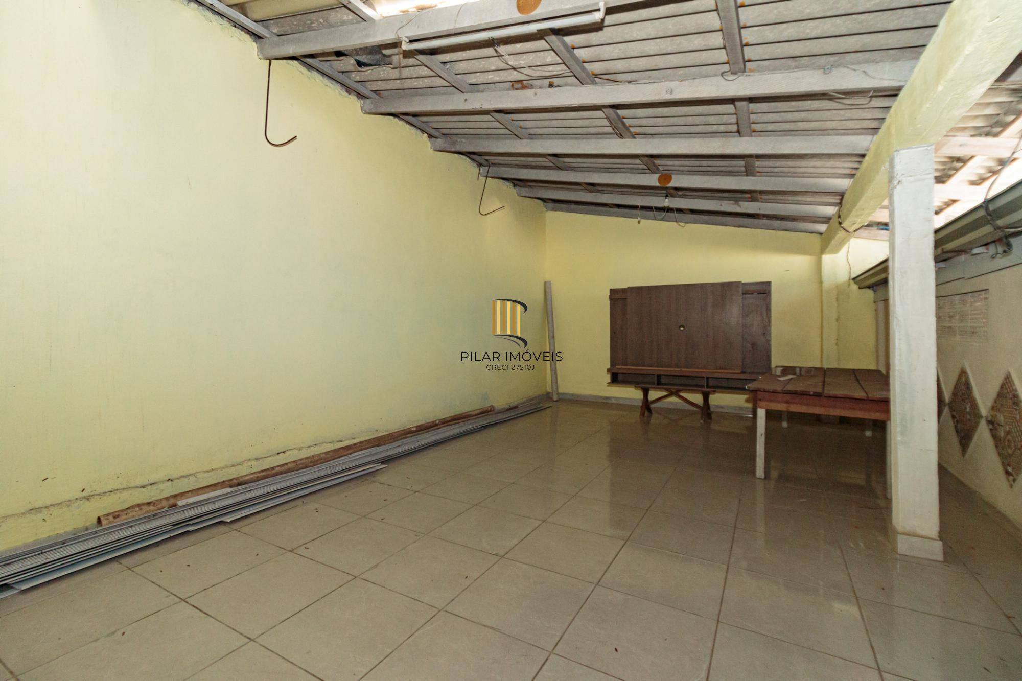 Casa 2 dormitórios no bairro Lomba do Pinheiro