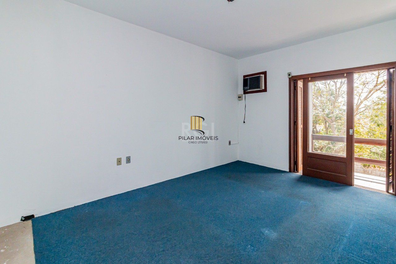 Casa para Venda - 296m², 3 dormitórios, sendo 1 suites, 3 vagas - Rubem Berta