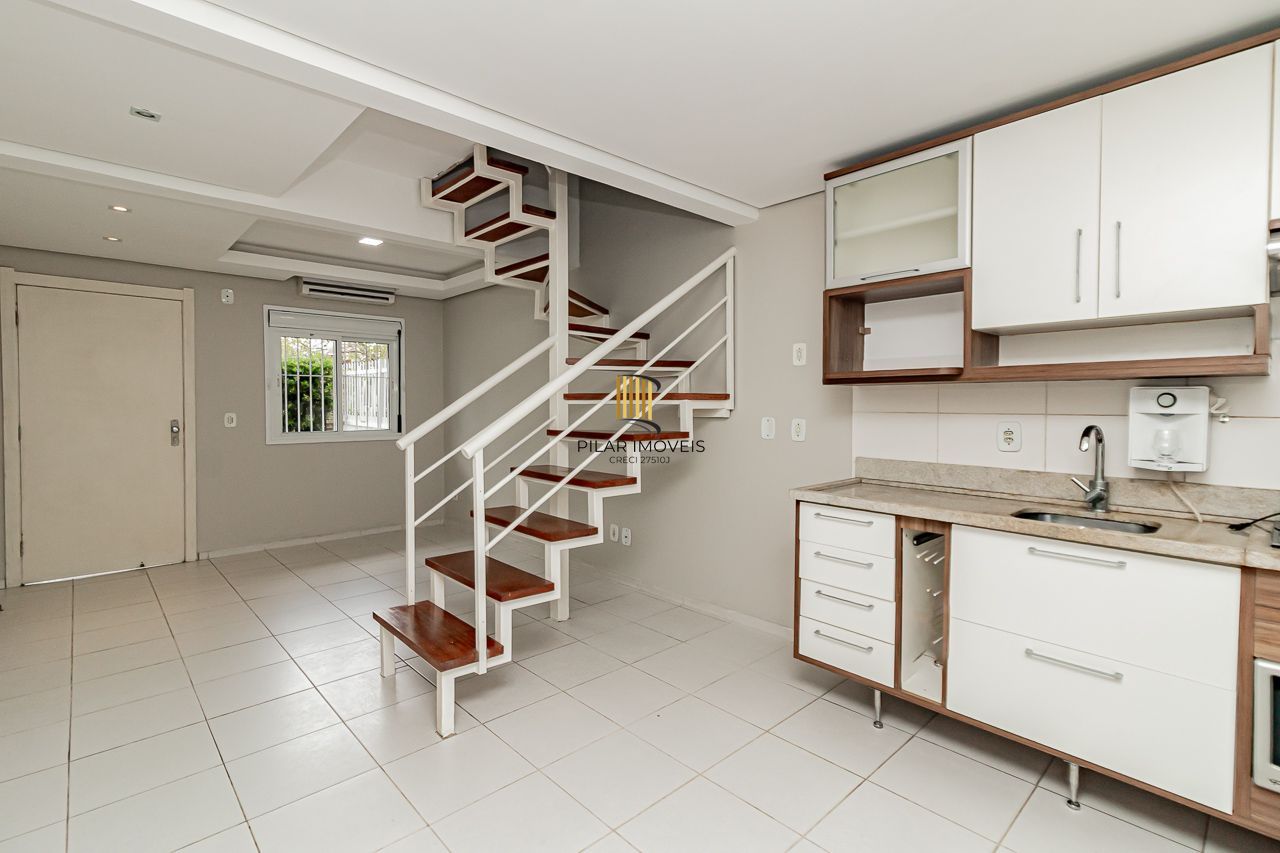 Casa de Condomínio 3 dormitórios no bairro Cavalhada