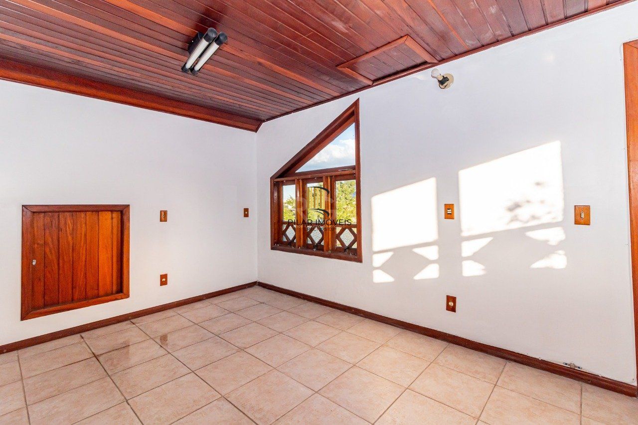 Casa para Venda - 431m², 4 dormitórios, sendo 2 suites, 3 vagas - Jardim Itu Sabará