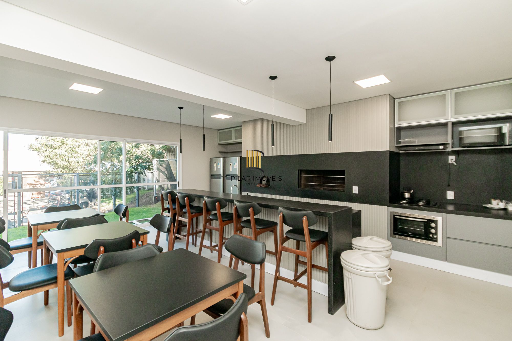 Apartamento 2 dormitórios no bairro Jardim Sabará