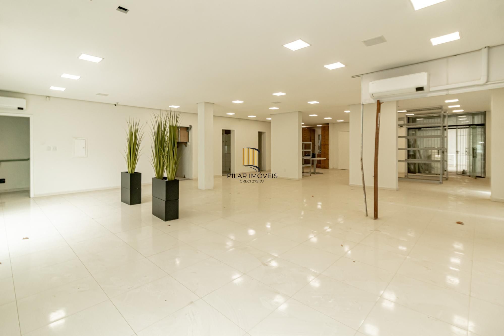 Prédio Comercial 6 dormitórios no bairro Navegantes
