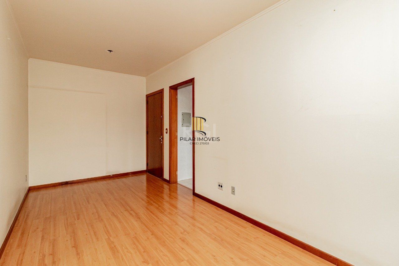 Apartamento 2 dormitórios no bairro Vila Ipiranga