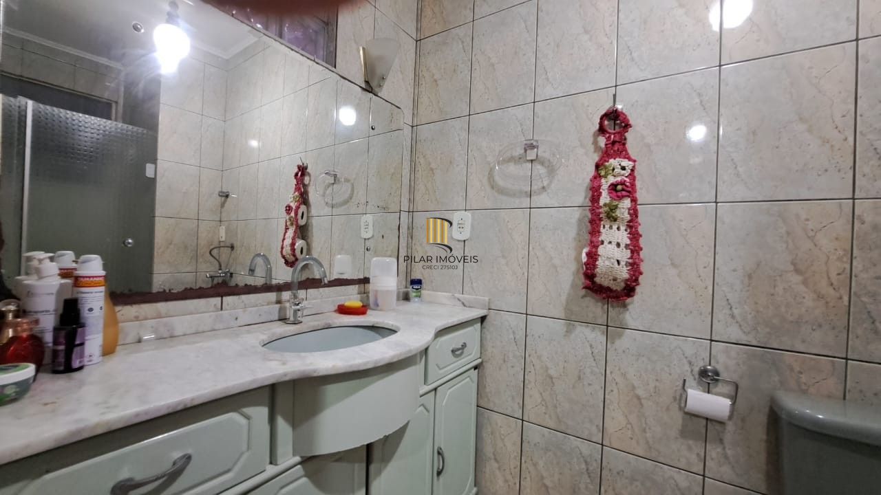 Casa 4 dormitórios no bairro Morro Santana