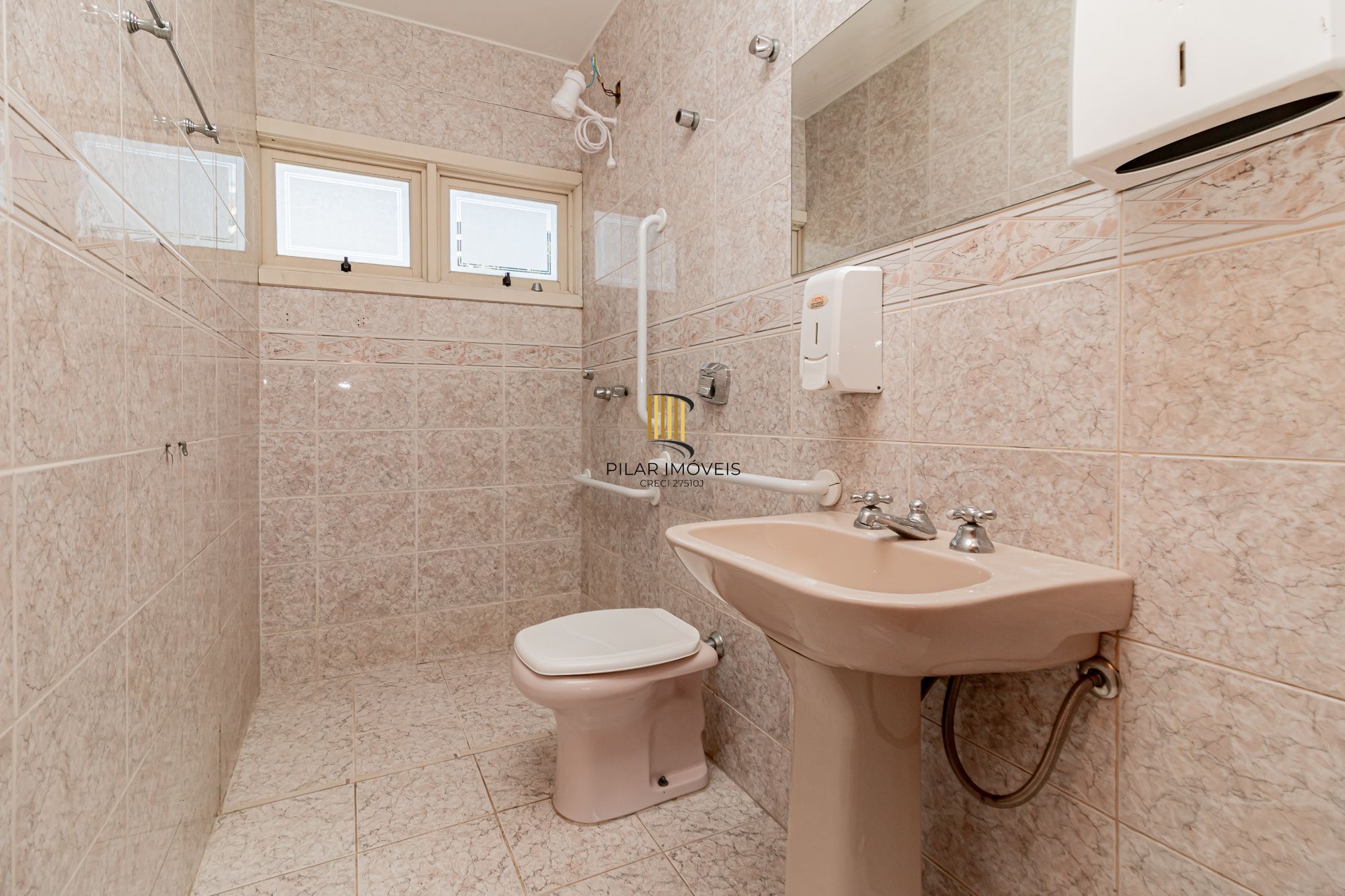 Casa 5 dormitórios no bairro Marechal Rondon