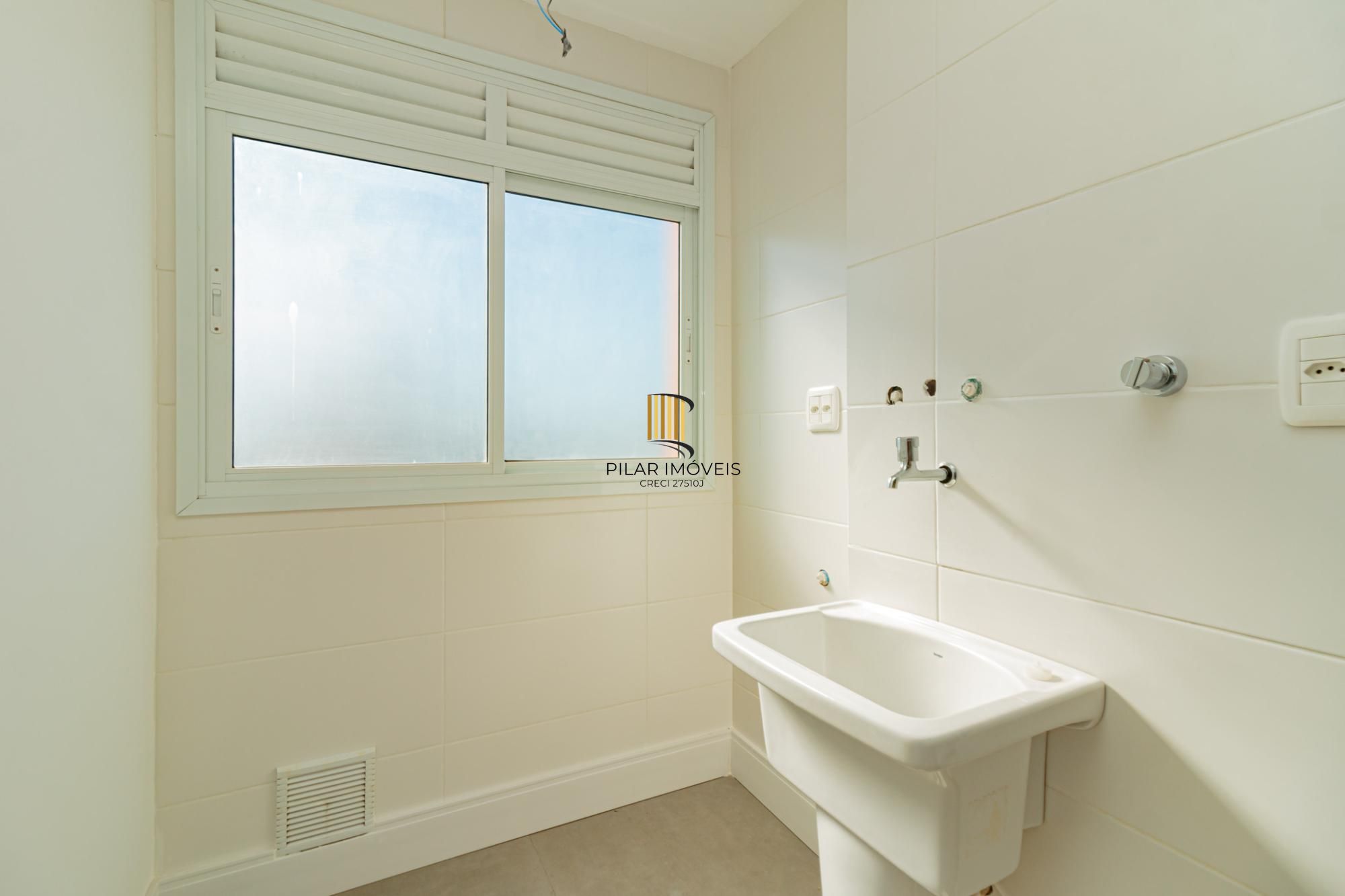 Apartamento 2 dormitórios no bairro Passo da Areia