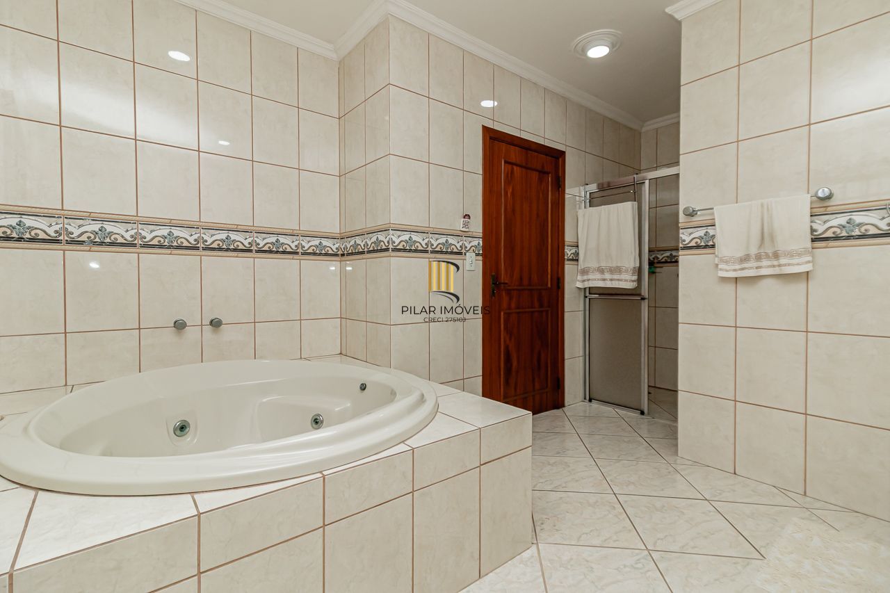 Casa 3 dormitórios no bairro Vila Ipiranga