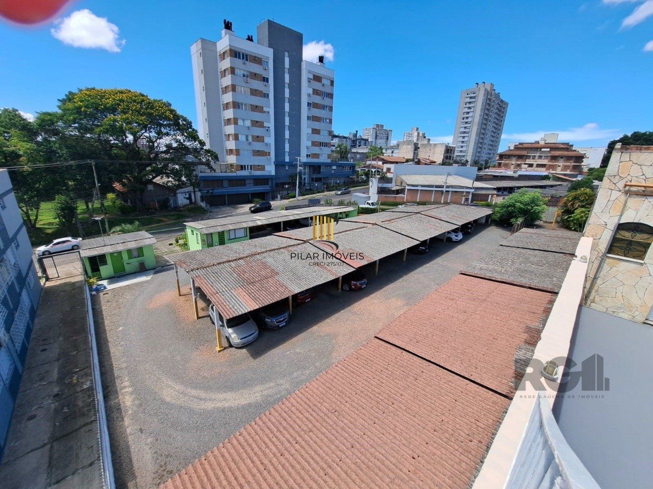 Casa 5 dormitórios no bairro Vila Ipiranga