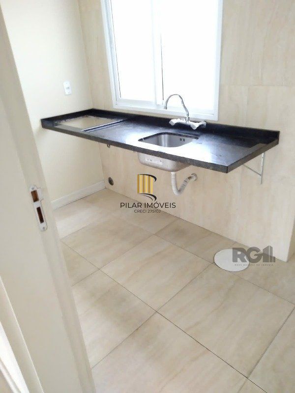 Duplex 2 dormitórios no bairro Jardim Sabará