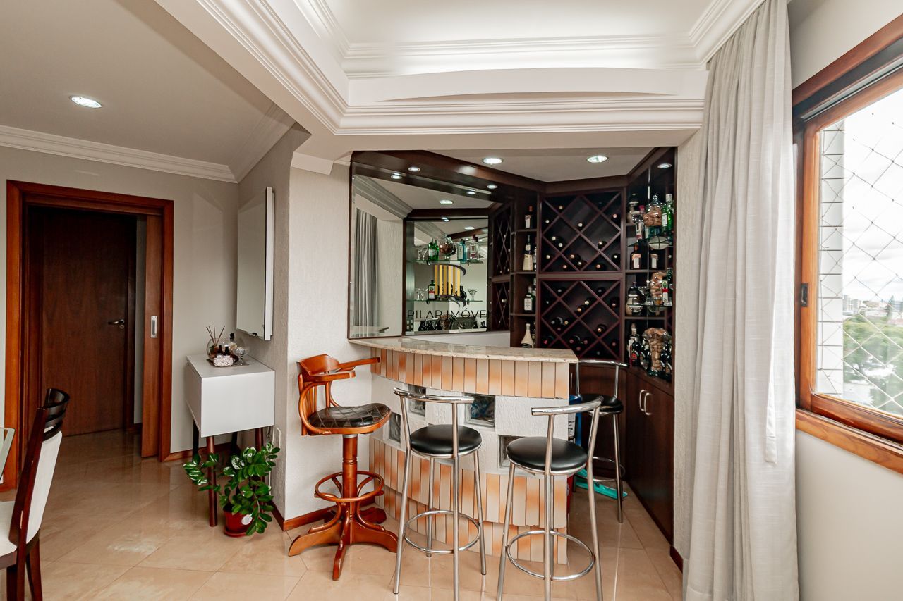 Apartamento 3 dormitórios no bairro Vila Ipiranga