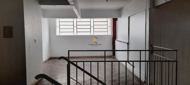 Loja 3 dormitórios no bairro Três Figueiras