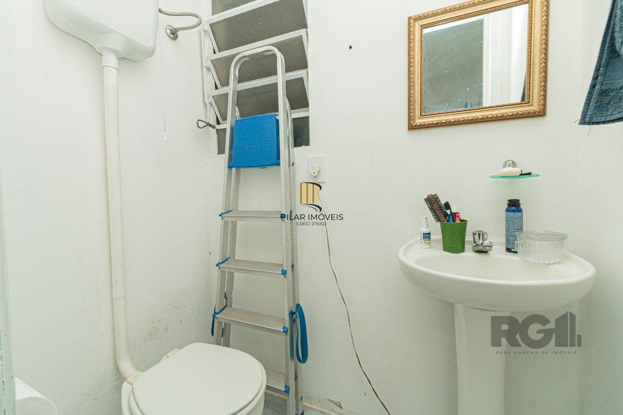Apartamento 2 dormitórios no bairro Vila Ipiranga
