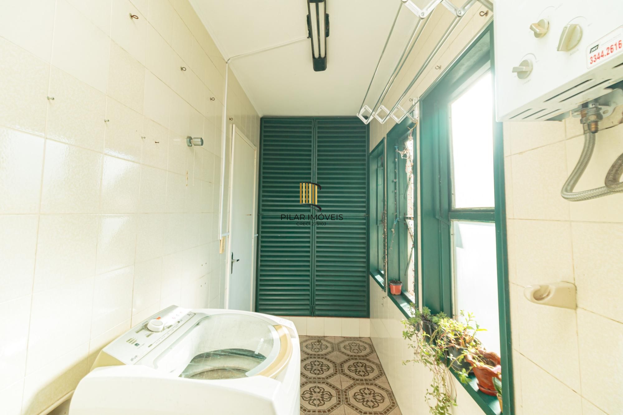 Apartamento 2 dormitórios no bairro Vila Ipiranga